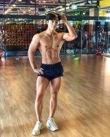 Chẳng cô gái nào chọn 6 múi thay vì ô tô đâu, nên hãy ngừng tập gym để tập trung làm giàu đi
